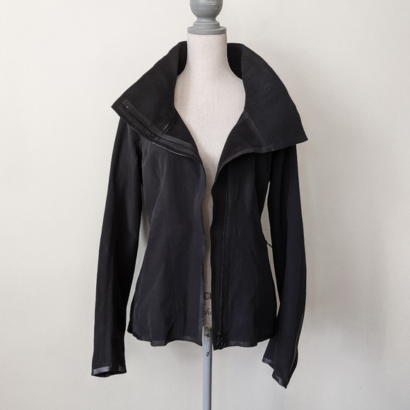 Rare Lululemon Harmony Softshell Jacket Black NWT - Picture 8 of 13